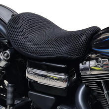 Load image into Gallery viewer, Cool Dry Covers seat covers installed on a Harley Davidson Street Bob
